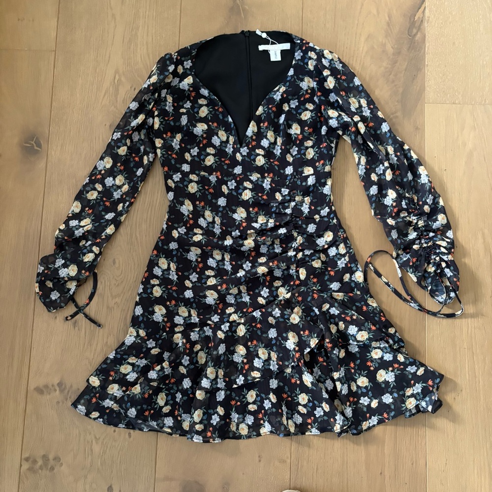 TALULAH Floral mini Dress with long sleeves